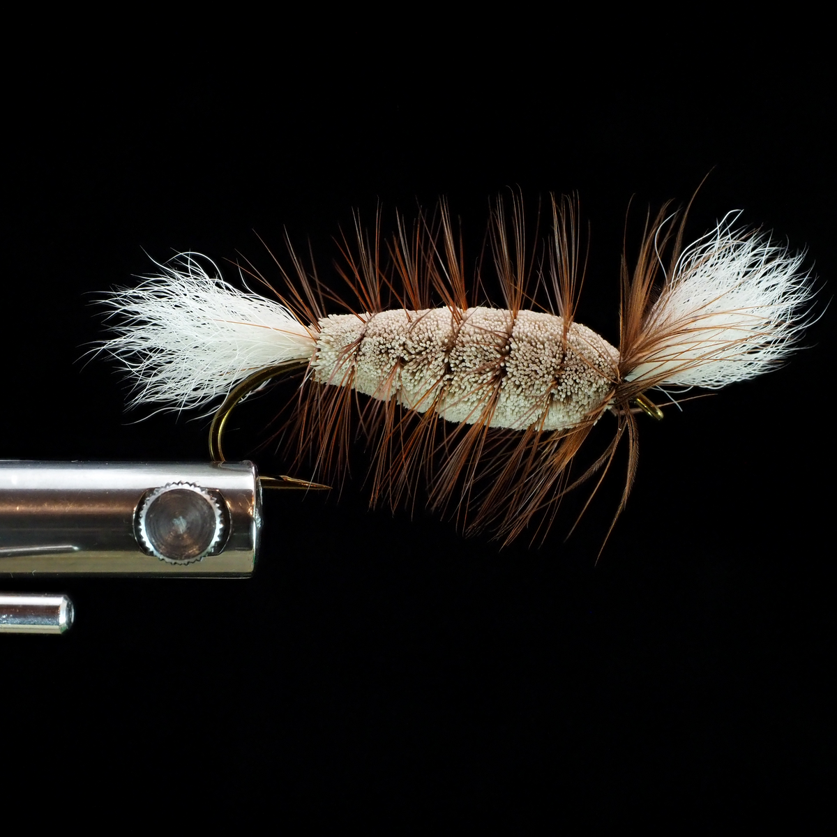 Fly Tie Tuesday - Classic Bomber - Sep/01/2020