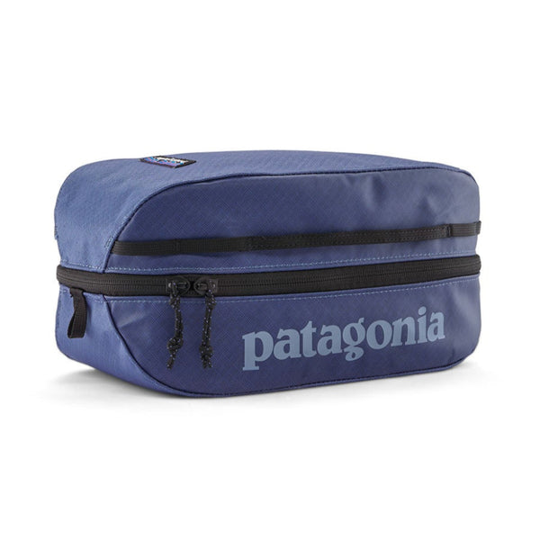 The Patagonia Black Hole Cube 6-Liter in Current Blue with light blue logo on a white background.