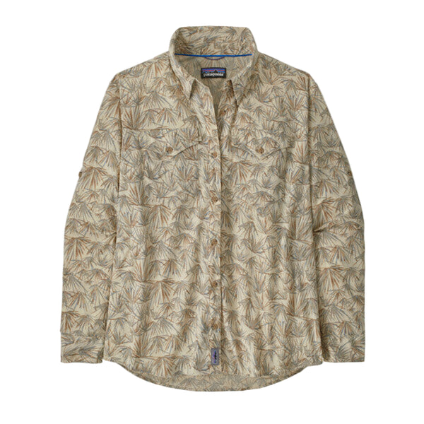 A long-sleeved Patagonia women's sun stretch shirt in a grasslands pattern with chest pockets, on a white background.
