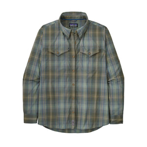 A long-sleeved Patagonia women's sun stretch shirt in a plaid pattern with chest pockets, on a white background.