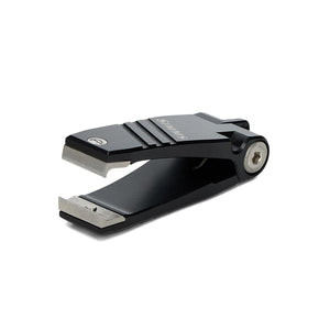 Simms Guide Nipper in black on a white background.