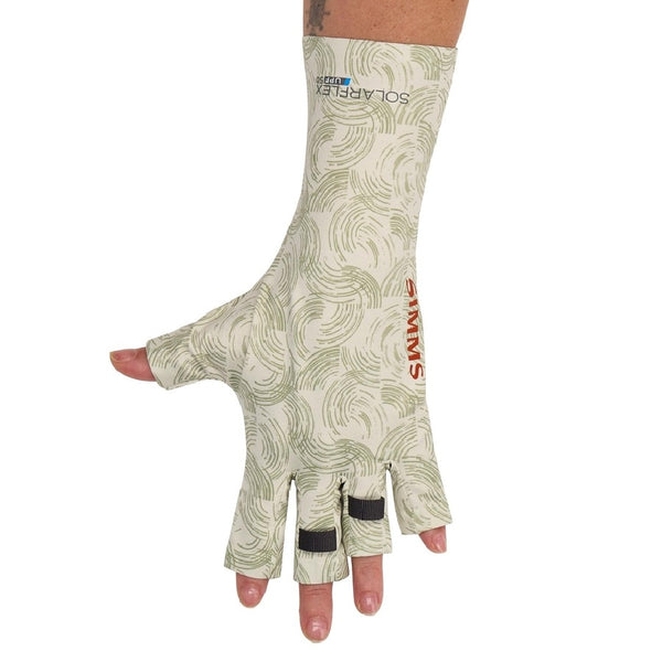 Person wearing the Simms SolarFlex UPF 50+ Sun Gloves in half moon pale pine print showing the back of the hand on a white background.