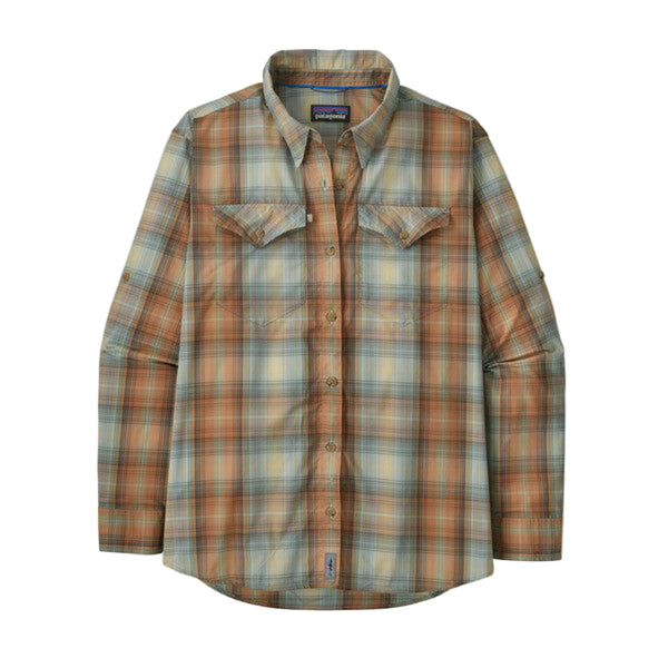 A long-sleeved Patagonia women's sun stretch shirt in a plaid pattern with chest pockets, on a white background.